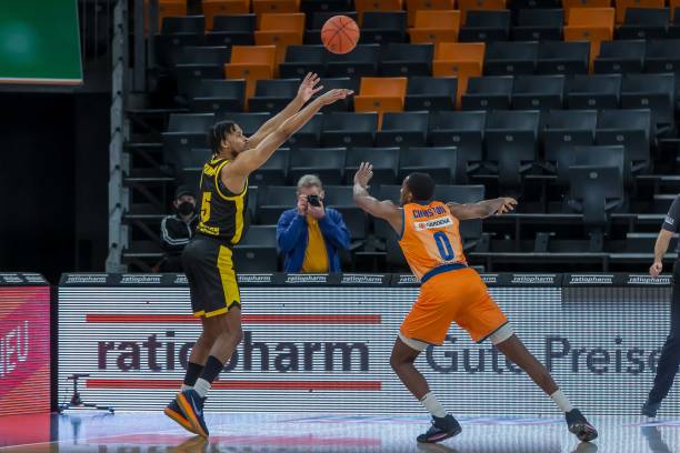 于合同末期 于合同末期